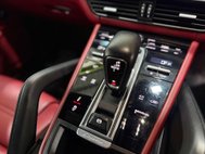 Porsche Cayenne 3.0 V6 E-Hybrid 14.1kWh SUV 5dr Petrol Plug-in Hybrid TiptronicS 4WD Euro 6 44