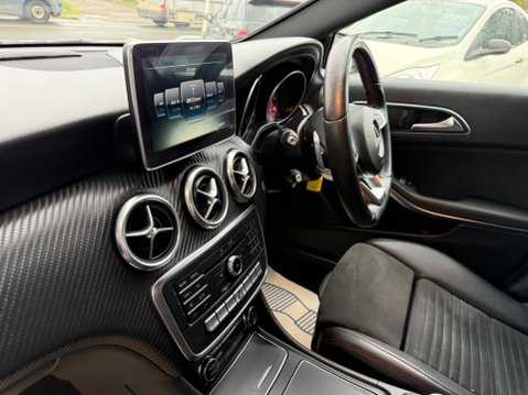Mercedes-Benz A Class 2.1 A200d AMG Line (Premium) 7G-DCT Euro 6 (s/s) 5dr 13