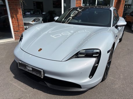Porsche Taycan Performance Plus 93.4kWh Saloon 4dr Electric Auto RWD (476 ps) 6