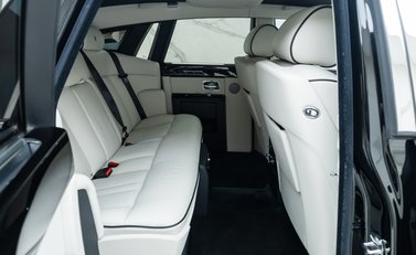 Rolls-Royce Phantom Series II 17