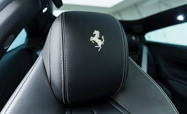 Ferrari GTC4 Lusso V12 10