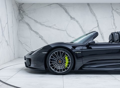 Porsche 918 Spyder 36