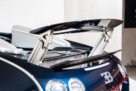 Bugatti Veyron GRAND SPORT. FRESH SERVICE. EX BUGATTI DISPLAY CAR. OUTSTANDING PROVENANCE 49