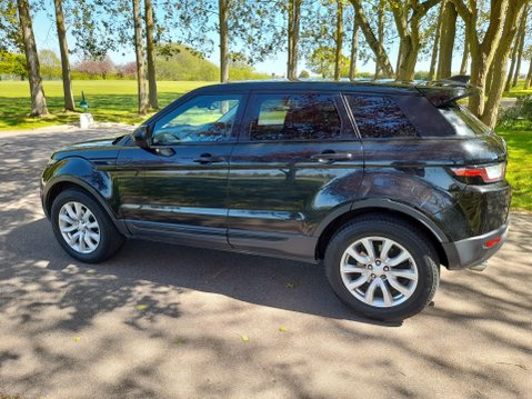 Land Rover Range Rover Evoque 2.0 eD4 SE Tech FWD Euro 6 (s/s) 5dr 10