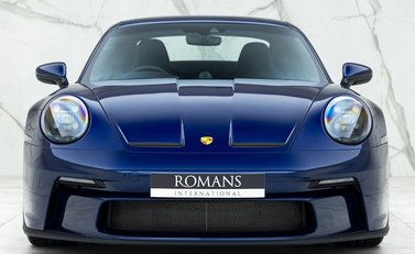 Porsche 911 (992) GT3 Touring 4