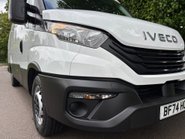 Iveco Daily 35S14V Hi-Matic Panel Van - Air Con / Auto / Car Play 21