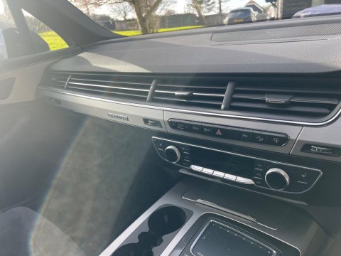 Audi Q7 TDI QUATTRO S LINE 48