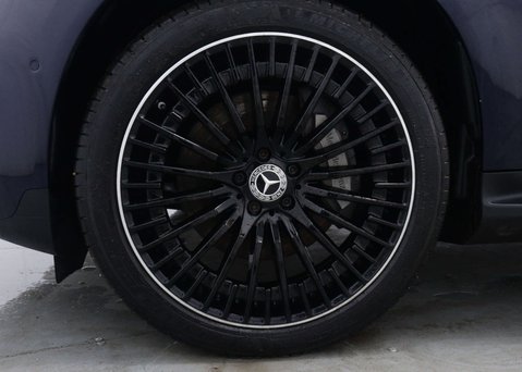 Mercedes-Benz EQC EQC 400 AMG Line Premium plus 4Matic 4WD 5dr 17