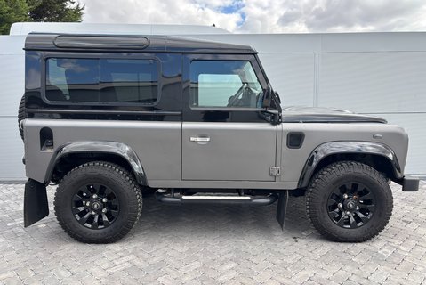 Land Rover Defender 90 TD Autobiography Station Wagon - 1/100 Made - LR Service History 8