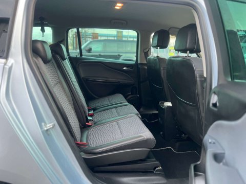 Vauxhall Zafira 2.0 Zafira Tourer SE CDTi 5dr 27