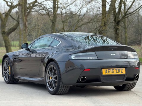 Aston Martin Vantage 4.7 Vantage V8 Auto 3dr 21