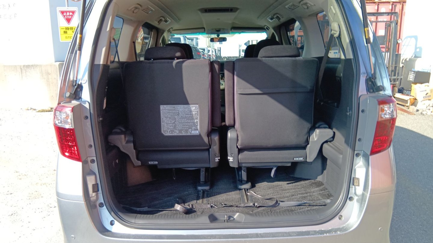 2012 Toyota Alphard JDM car for sale — photo 17 of 25