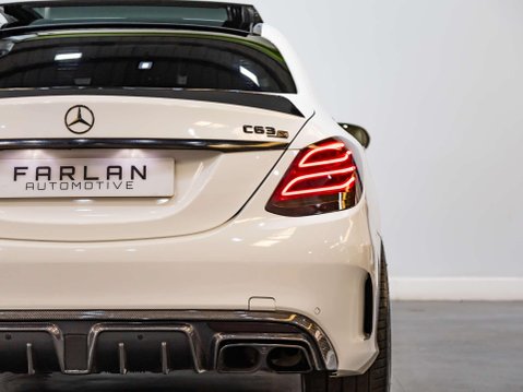 Mercedes-Benz C Class 4.0 C63 V8 BiTurbo AMG (Premium) Saloon 4dr Petrol SpdS MCT Euro 6 (s/s) (4 35