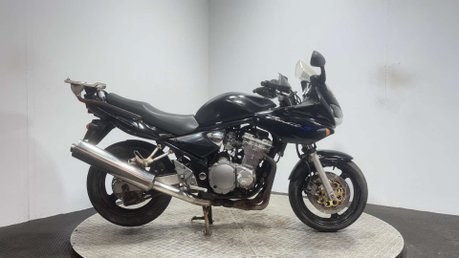 Suzuki Bandit 600 GSF 2003 43K PROJECT BIKE SPARES OR REPAIR FAIRED MODEL 600CC 1