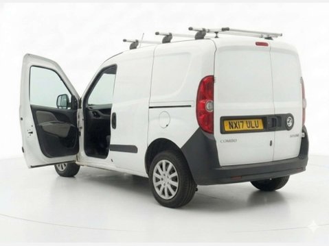 Vauxhall Combo 1.3 CDTi 2000 16v Temperature Controlled 3dr Diesel Manual FWD L1 H1 (133 g 13