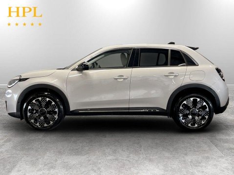 Fiat 600e 54kWh La Prima SUV 5dr Electric Auto (156 ps) Sat Nav 4