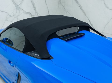 Porsche 718 SPYDER 32