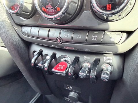 Mini Countryman 1.5 COOPER 22