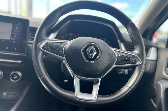 Renault Captur ICONIC 1.0 TCE 32