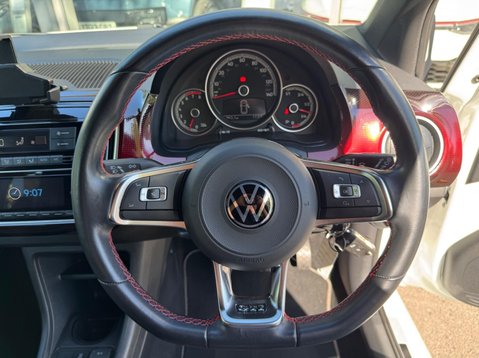 Volkswagen Up GTI 25
