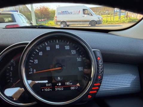 Mini Hatch 1.5 One D Euro 6 (s/s) 3dr 33