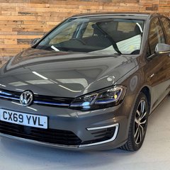 Volkswagen Golf 35.8kWh e-Golf Hatchback 5dr Electric Auto (136 ps) 4