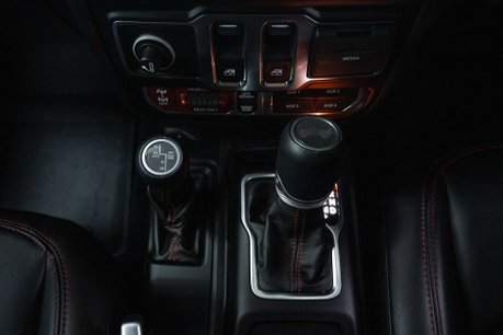 Jeep Wrangler 2.0 Wrangler Rubicon Auto 4WD 2dr 28