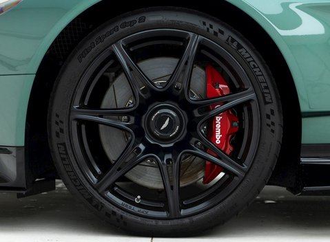 Aston Martin Vantage GT8 8