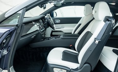 Rolls-Royce Wraith Black Badge 18