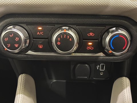 Nissan MICRA 1.0 IG Acenta Euro 6 5dr 29