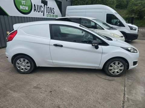 Ford Fiesta ECONETIC TDCI CREWCAB 2