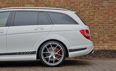 Mercedes-Benz C Class AMG Estate Edition 507 12