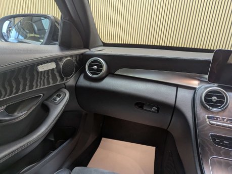 Mercedes-Benz C Class 1.5 C 200 AMG Line Premium Auto 5dr 51