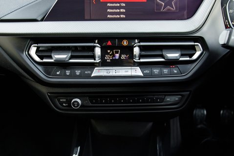 BMW 1 Series 118D M SPORT 29