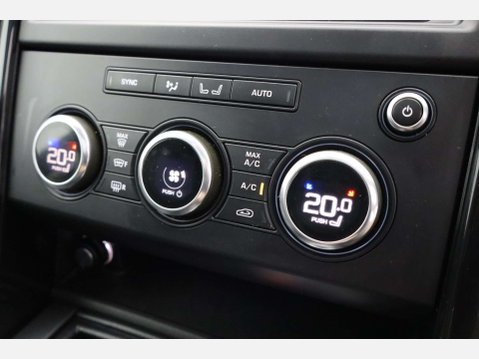 Land Rover Discovery 3.0 Discovery Anniversary Edition SDV6 Auto 4WD 5dr 54