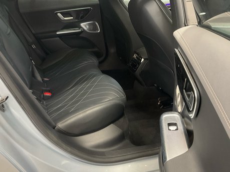 Mercedes-Benz EQE EQE 300 Exclusive Luxury Auto Electric 89KWH PAN ROOF/DISTRONIC/VAT Q 13