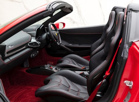 Ferrari 458 Spider 15