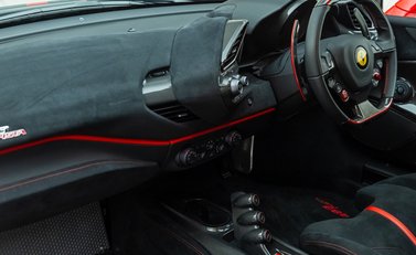 Ferrari 488 Pista 22