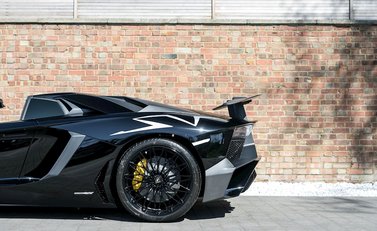 Lamborghini Aventador SV LP750-4 Roadster 24