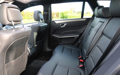 Mercedes-Benz E Class E220 Bluetec AMG Night Edition Premium Plus - Full MBSH 11