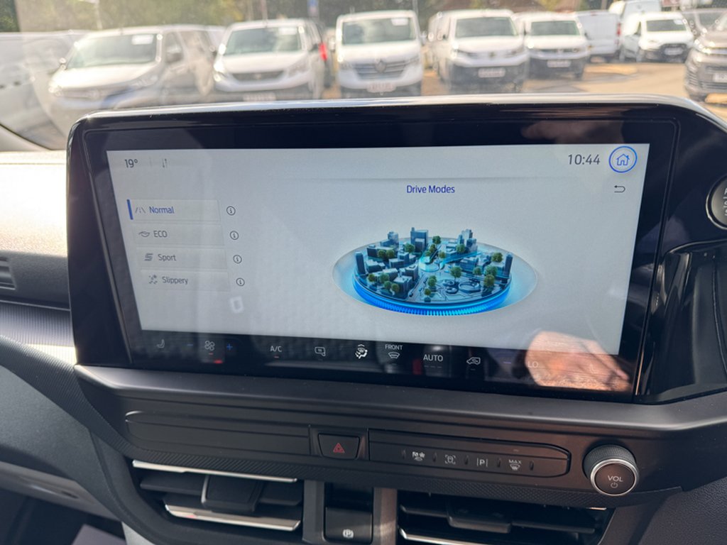 2024 Ford Transit CustomSWB L1H1 Low Roof Limited 300 Air Con Alloys Sensors EURO 6 — thumbnail 39 of 51
