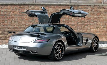 Mercedes-Benz SLS AMG GT Final Edition 8