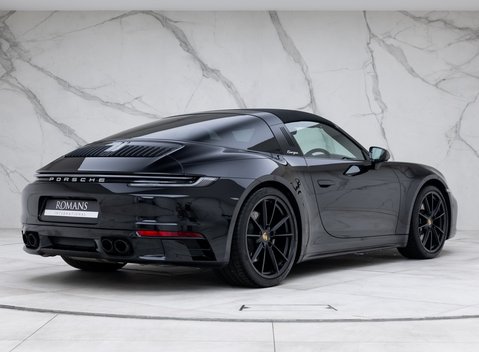 Porsche 911 Targa 4S (992) 6