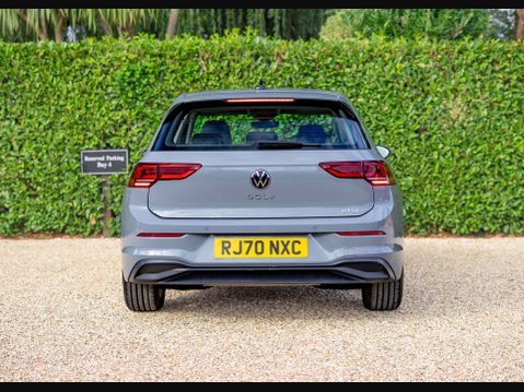 Volkswagen Golf 1.5 Golf Life eTSI Semi-Auto 5dr 6