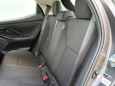 Toyota Yaris 1.5 Yaris Icon HEV CVT 5dr 53