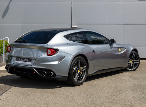 Ferrari FF 4