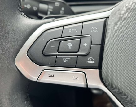 Volkswagen Tiguan 1.5 Tiguan Life TSi PHEV Semi-Auto 5dr 62