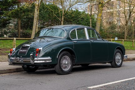 Jaguar MKII 3