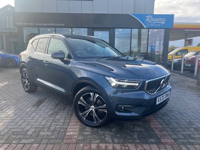 Volvo XC40 2.0 T4 INSCRIPTION PRO AUTO PETROL