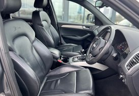 Audi Q5 2.0 TDI QUATTRO S LINE PLUS 23